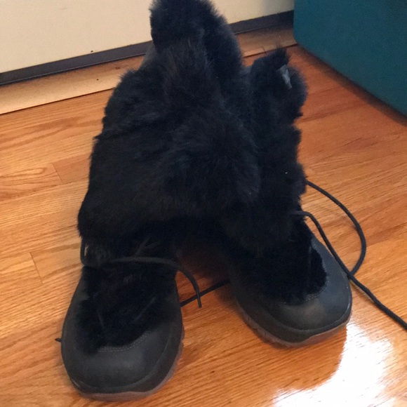 Rabbit Fur Snow Boots - Picture 1 of 1